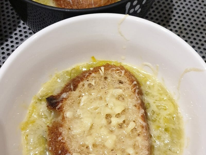Cliquez pour zoomer ! Soupe de poireaux gratinée Thermomix par virginie54