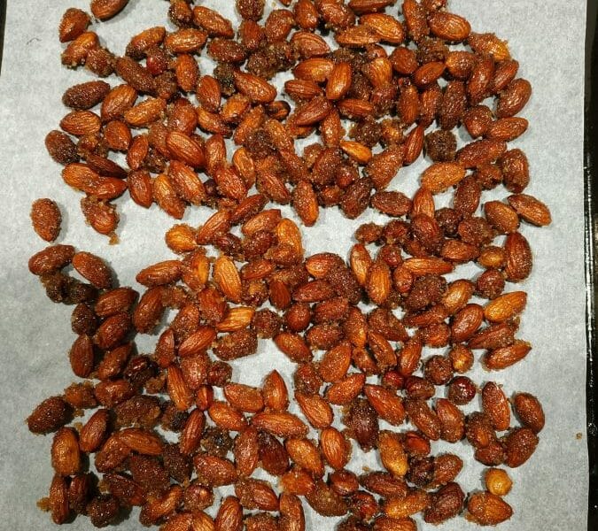 Cliquez pour zoomer ! Amandes grillées à la cannelle et au miel Thermomix par Stephanie_30