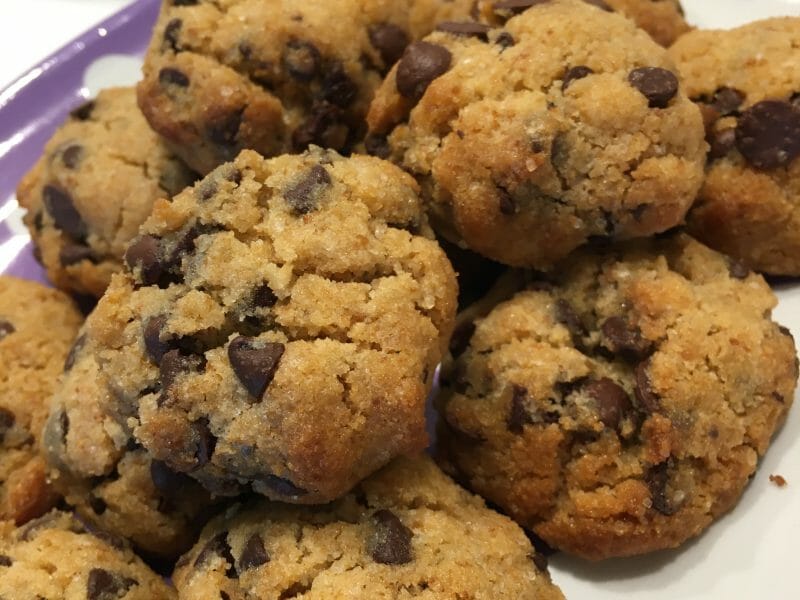 Cliquez pour zoomer ! Cookies au pain rassis et pépites de chocolat Thermomix par Poussinette31