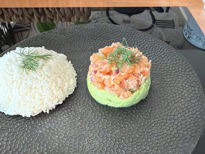 Cliquez pour zoomer ! Tartare aux 2 saumons sur purée d’avocat Thermomix par Sogocam