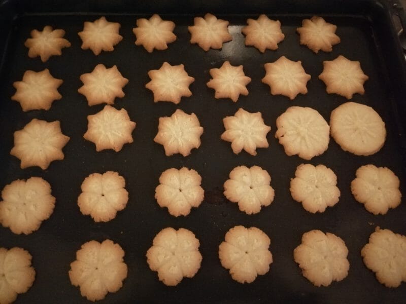 Cliquez pour zoomer ! Sablés à la presse à biscuits Thermomix par Guigou number one