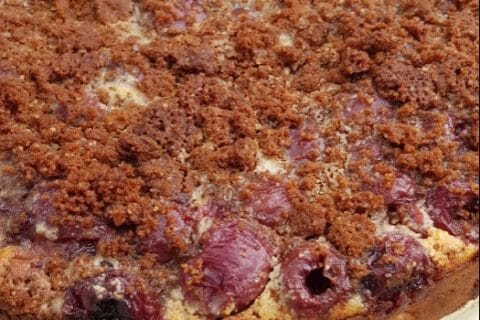 Cliquez pour zoomer ! Clafoutis cerises, noisettes et crumble spéculoos au Thermomix