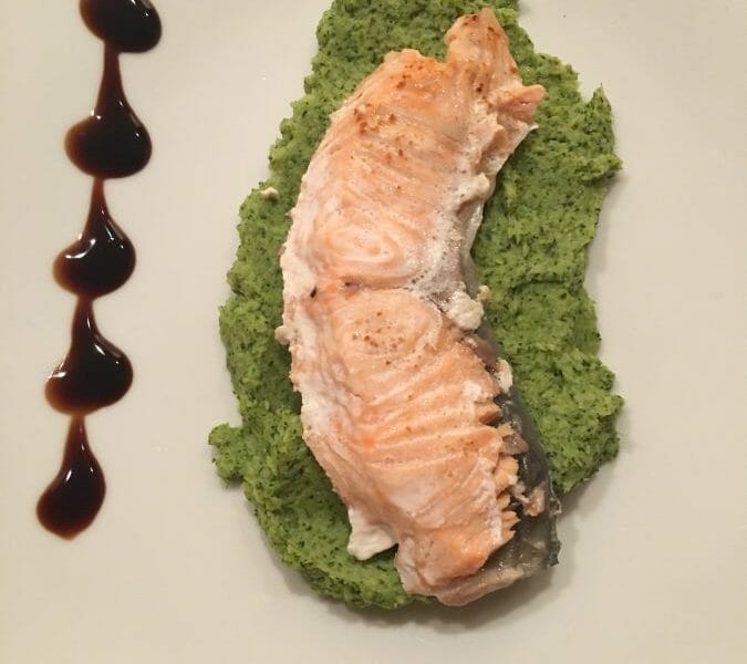 Cliquez pour zoomer ! Saumon sur purée de brocolis Thermomix par clairexyz