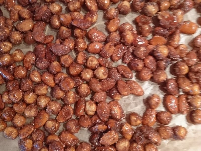 Cliquez pour zoomer ! Amandes grillées à la cannelle et au miel Thermomix par Delph44250