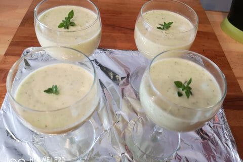 Cliquez pour zoomer ! Soupe froide concombre et menthe au Thermomix