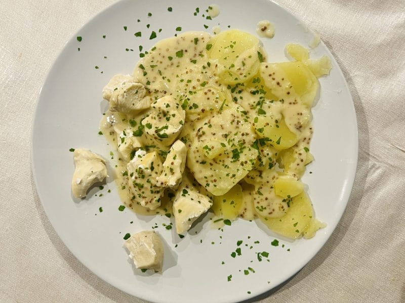 Cliquez pour zoomer ! Filets de poulet, sauce moutarde et pommes de terre Thermomix par everaa