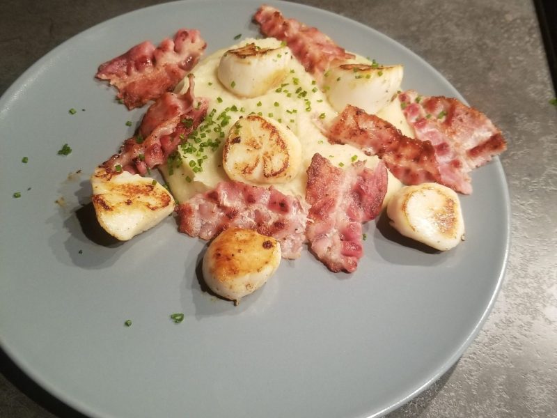 Cliquez pour zoomer ! Saint Jacques snackées sur purée de panais Thermomix par lokev