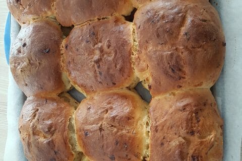 Cliquez pour zoomer ! Hot cross buns – petits pains anglais de Pâques Thermomix par Djuna