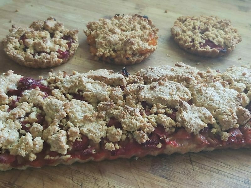 Cliquez pour zoomer ! Cookie-crumble rhubarbe framboises Thermomix par Laetitia_25
