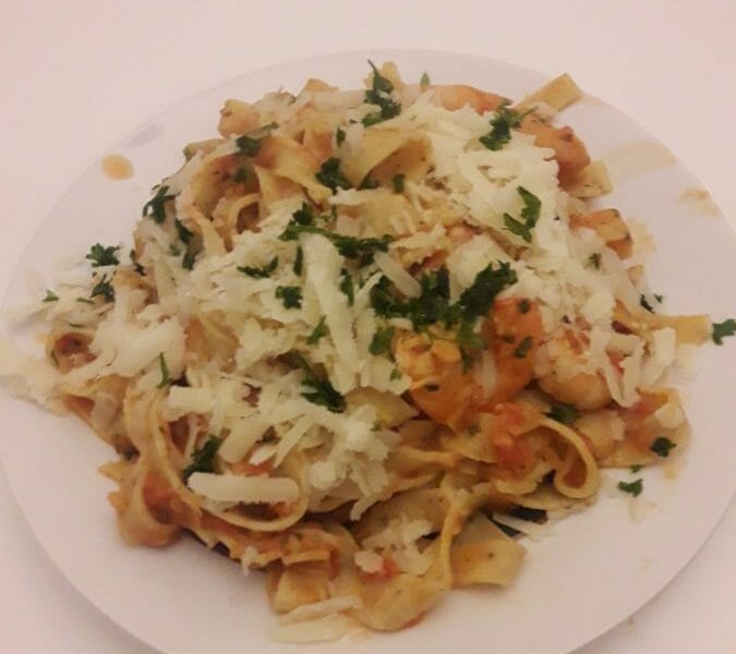 Cliquez pour zoomer ! Spaghettis aux crevettes et à l’ail Thermomix par cricri95