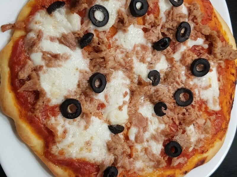 Cliquez pour zoomer ! Pizza au thon et aux olives Thermomix par sonia.duc