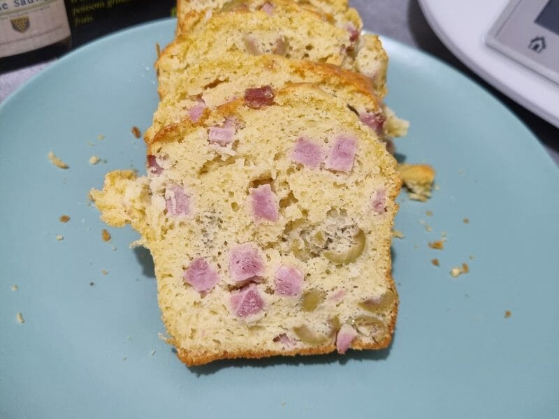 Cliquez pour zoomer ! Cake salé jambon fromage et olives Thermomix par Steph_4