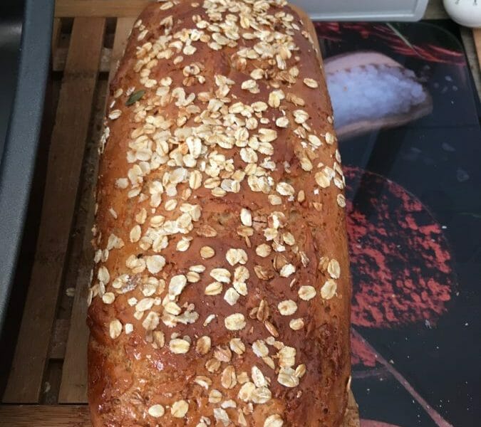 Cliquez pour zoomer ! Pain aux flocons d’avoine et au miel Thermomix par angelita30