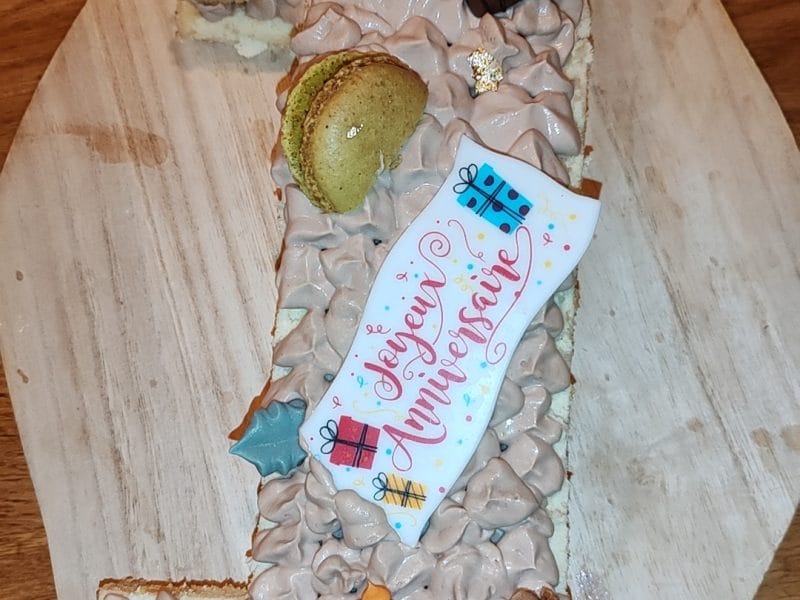 Cliquez pour zoomer ! Layer cake Kinder Bueno Thermomix par Elodie_572