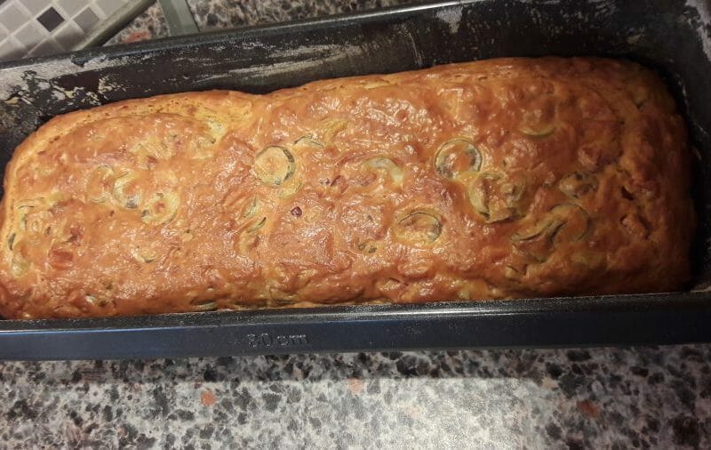 Cliquez pour zoomer ! Cake salé jambon fromage et olives Thermomix par Jeannine54