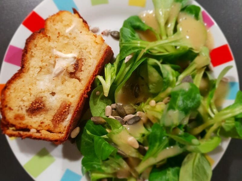 Cliquez pour zoomer ! Cake au chèvre, figues et au miel Thermomix par shawah