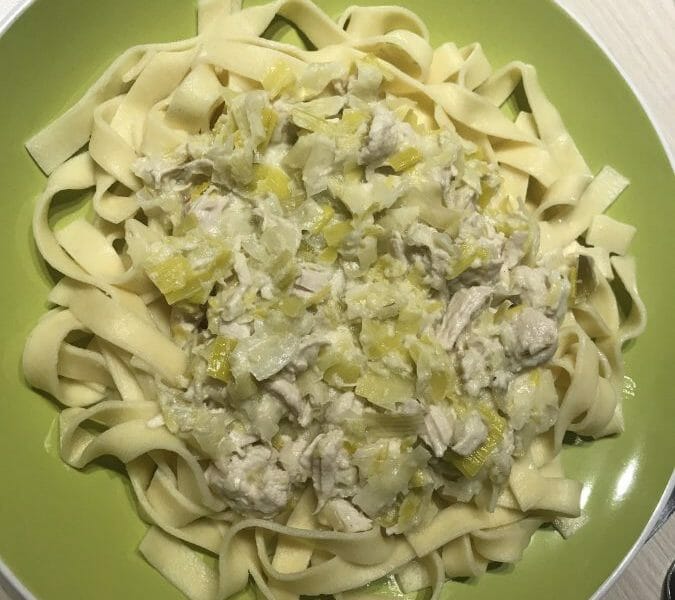 Cliquez pour zoomer ! Tagliatelles à la crème de poireaux Thermomix par Oceane1512