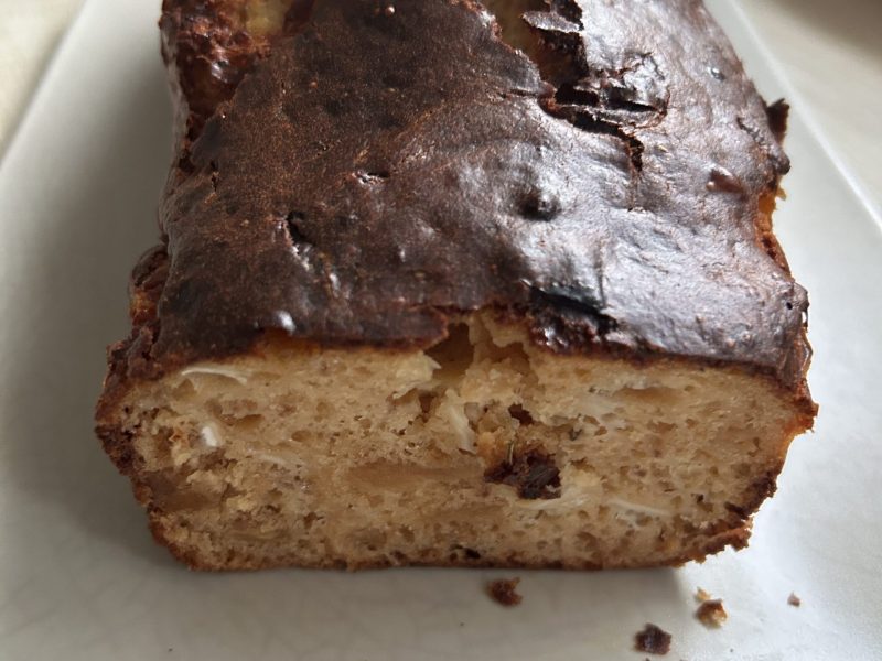 Cliquez pour zoomer ! Cake au chèvre, figues et au miel Thermomix par chris44600