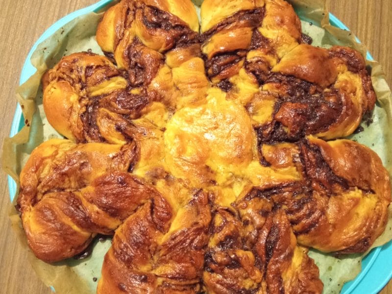 Cliquez pour zoomer ! Brioche étoilée au Nutella Thermomix par cookonono52