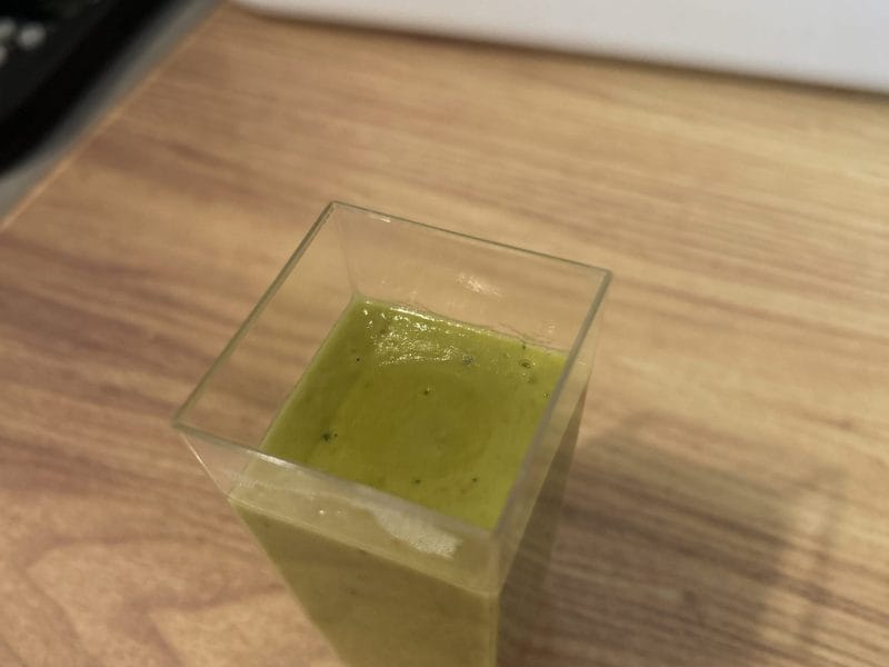 Cliquez pour zoomer ! Velouté glacé de petits pois à la menthe Thermomix par lea_1152