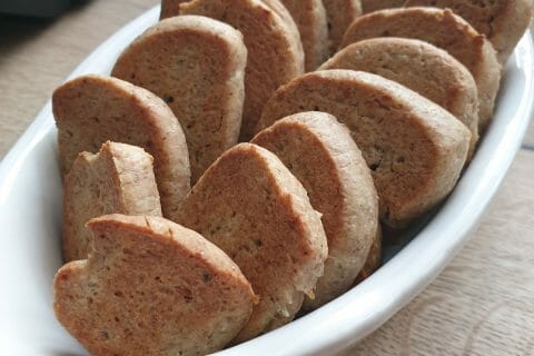 Cliquez pour zoomer ! Biscuits apéritif crème et oignon Thermomix par Louthimlyn