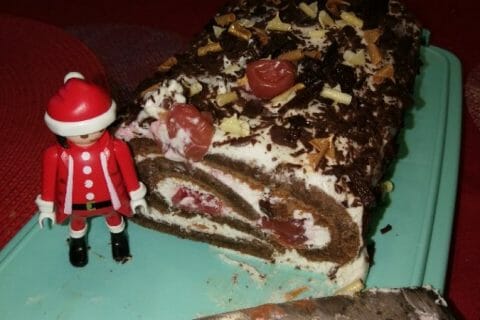 Cliquez pour zoomer ! Bûche forêt noire Thermomix par Cosette02