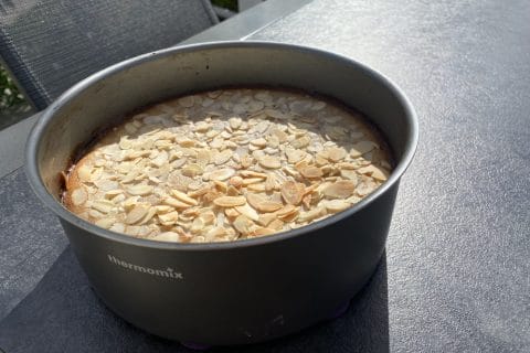 Cliquez pour zoomer ! Gâteau façon croissant aux amandes Thermomix par Didou68