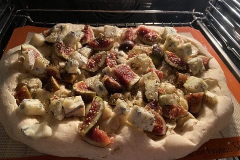 Cliquez pour zoomer ! Focaccia aux figues et gorgonzola Thermomix par Didou68