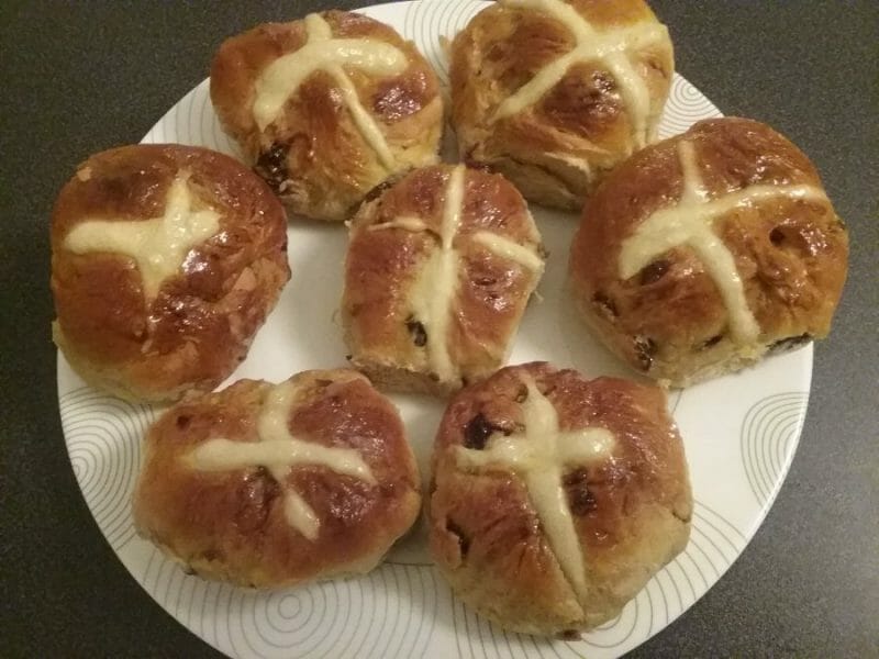 Cliquez pour zoomer ! Hot cross buns – petits pains anglais de Pâques Thermomix par janlinbay