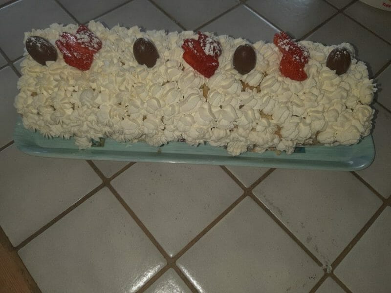 Cliquez pour zoomer ! Fraisier roulé Thermomix par lolo07340