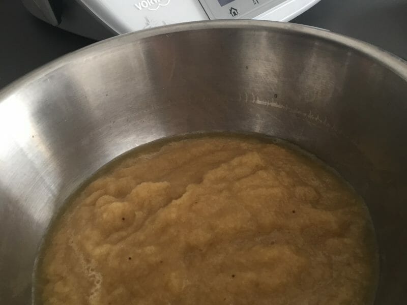 Cliquez pour zoomer ! Compote de pommes, bananes et miel Thermomix par krisorka