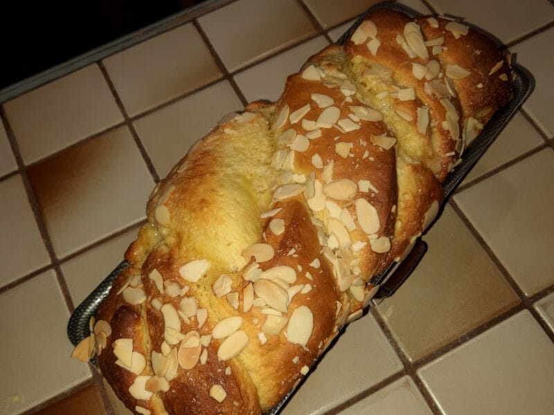 Cliquez pour zoomer ! Brioche à la crème d’amande Thermomix par Cecile_12
