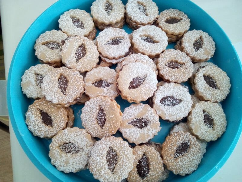 Cliquez pour zoomer ! Sablés à la confiture Thermomix par cookelo