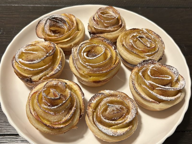 Cliquez pour zoomer ! Roses feuilletées aux pommes Thermomix par KayC