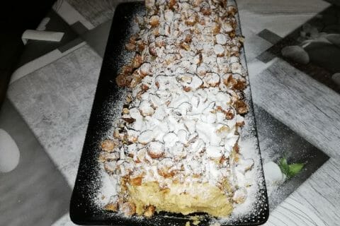 Cliquez pour zoomer ! Bûche pralinée aux éclats de noisettes caramélisés Thermomix par Pascalou