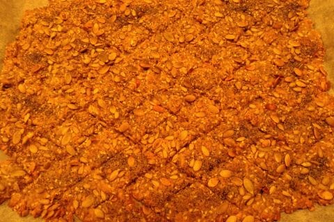 Cliquez pour zoomer ! Crackers salés à l’emmental et aux graines Thermomix par Pascalou