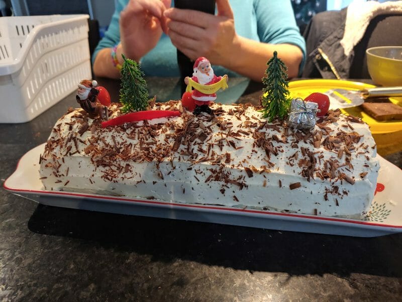 Cliquez pour zoomer ! Bûche forêt noire Thermomix par betty91