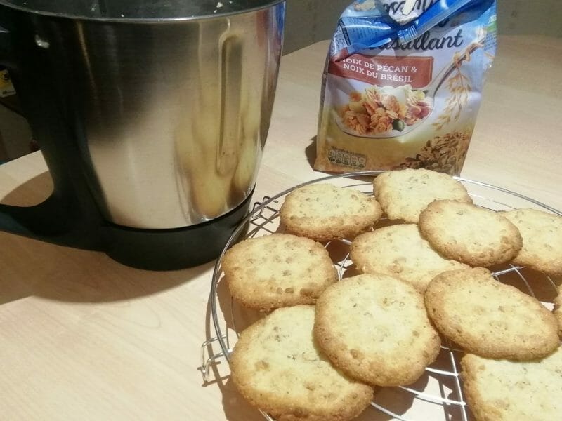 Cliquez pour zoomer ! Biscuits aux flocons d’avoine et amandes Thermomix par ninilab