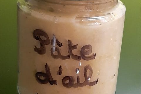 Cliquez pour zoomer ! Pâte d’ail au Thermomix