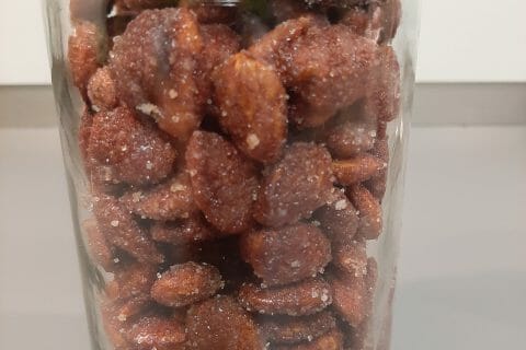 Cliquez pour zoomer ! Amandes grillées à la cannelle et au miel au Thermomix
