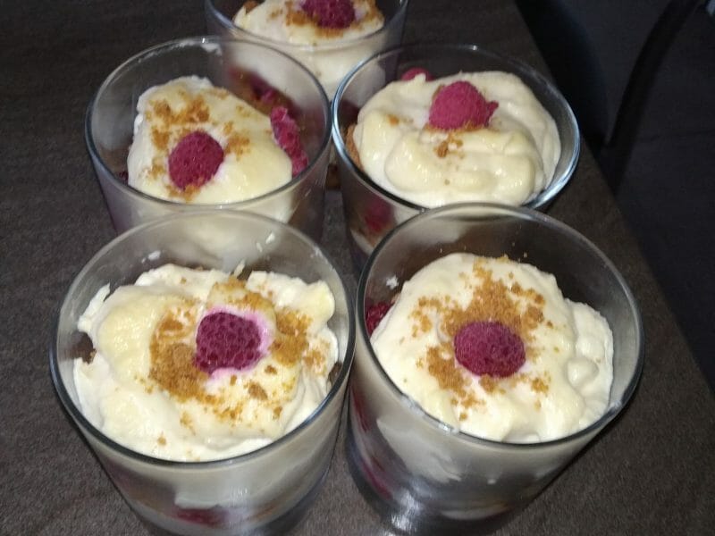 Cliquez pour zoomer ! Tiramisu aux framboises et spéculoos Thermomix par Sophie_24