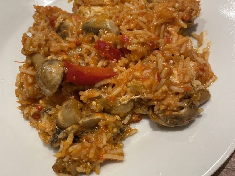 Cliquez pour zoomer ! Poulet sauce poivron-tomate, riz et ses légumes Thermomix par coco@31