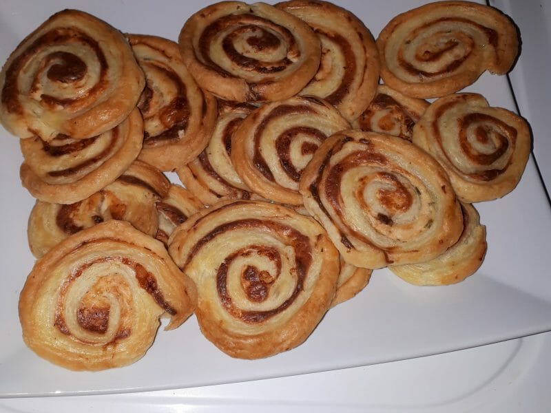 Cliquez pour zoomer ! Roulés feuilletés au saumon Thermomix par coco@31