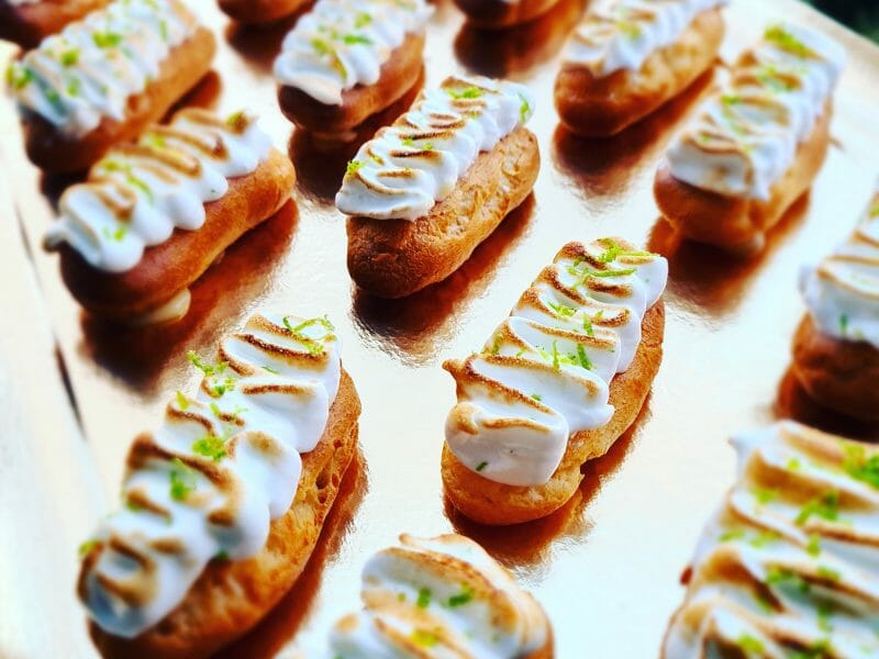 Cliquez pour zoomer ! Éclairs fraises chantilly Thermomix par Soumiya