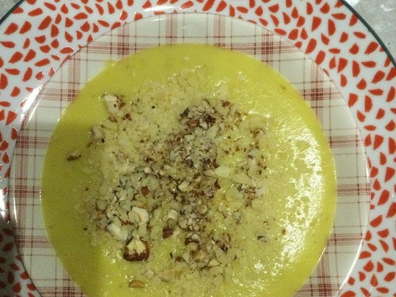 Cliquez pour zoomer ! Soupe de panais et mimolette aux noisettes Thermomix par Muffin