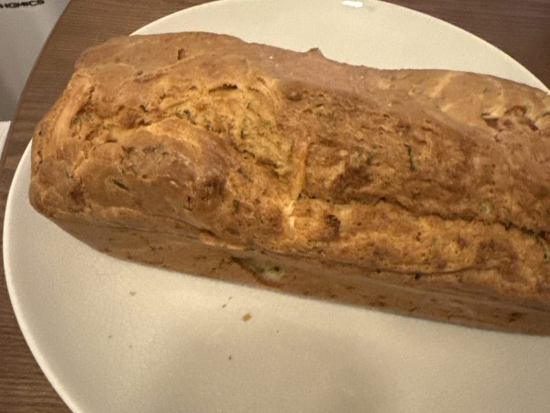 Cliquez pour zoomer ! Cake au saumon Thermomix par julieladeuh