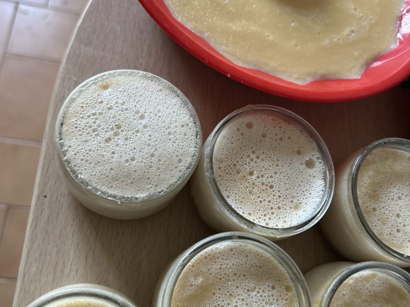 Cliquez pour zoomer ! Gâteau de semoule aux raisins secs Thermomix par iamyxnn