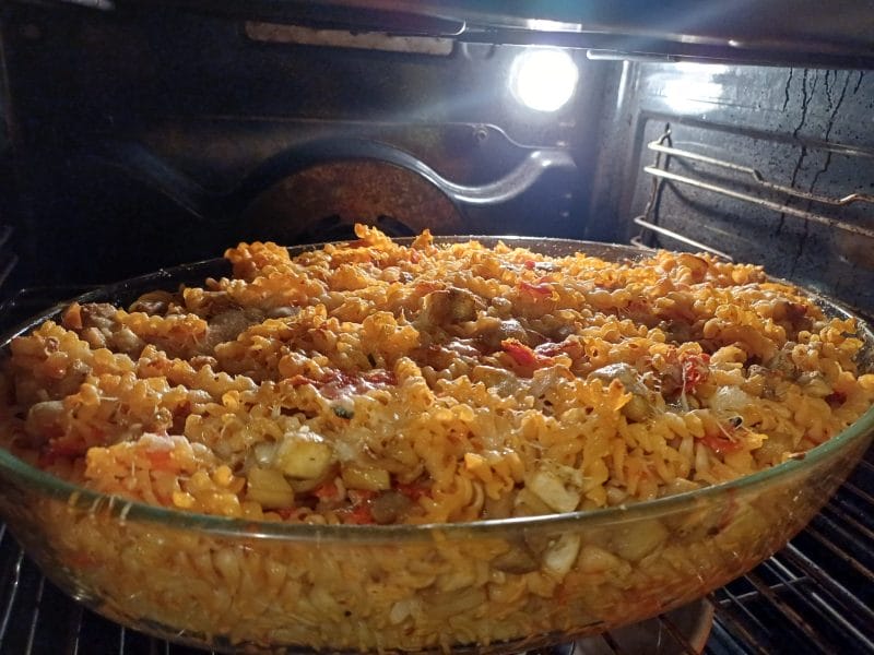 Cliquez pour zoomer ! Gratin de pâtes aux aubergines et tomates cerises Thermomix par topmanou