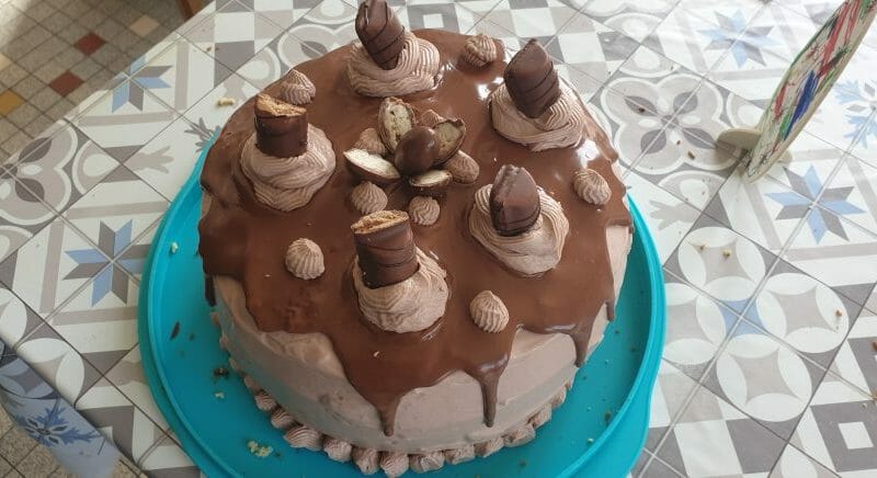 Cliquez pour zoomer ! Layer cake Kinder Bueno Thermomix par Elhor