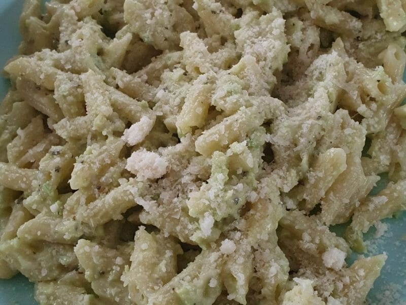 Cliquez pour zoomer ! Pâtes au pesto d’avocat Thermomix par Angelique_14